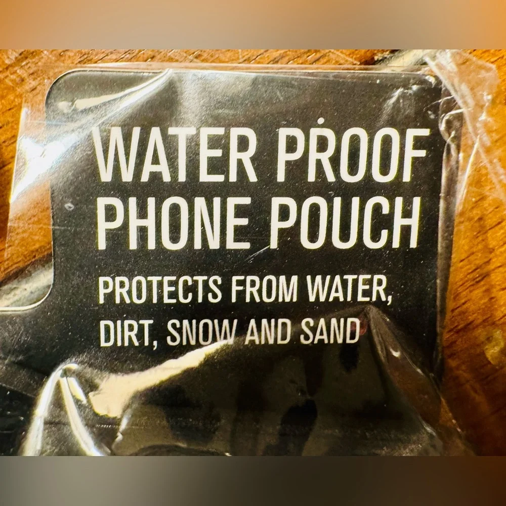NWT phone protection pouch. iPhone or android